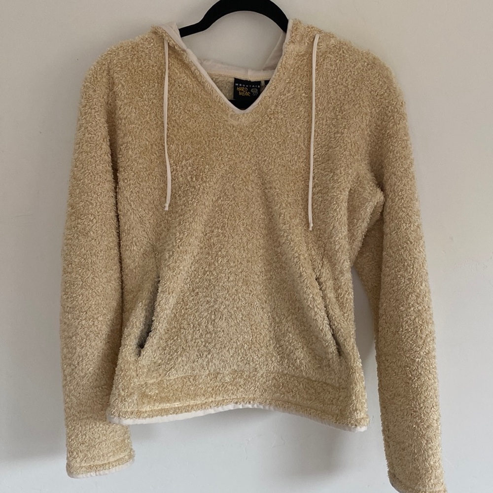 Mountain Hardwear fleece jacket hoodie in excellent condition. Size medium.